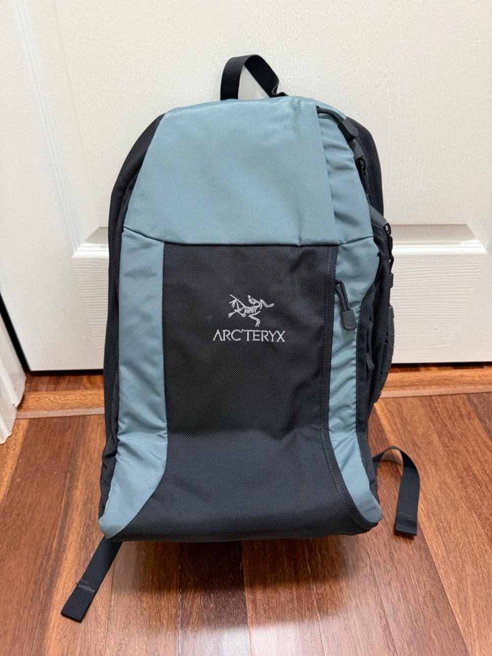 EUC Arc'teryx Y2K Two-Tone Black and Slate Blue Laptop Backpack